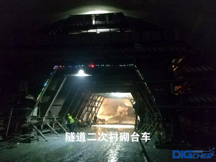 隧道二次襯砌臺(tái)車